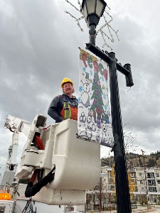 Banner hanging Banner hanging